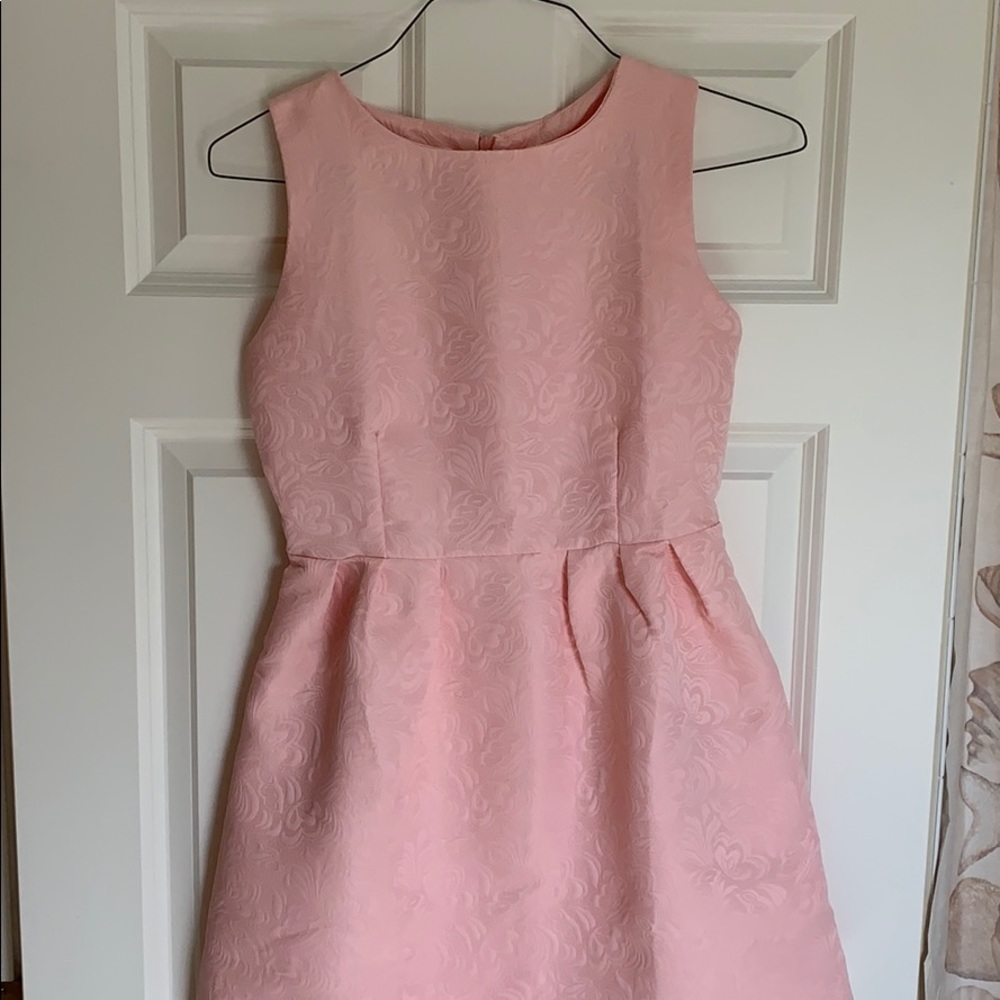 NWOT light pink patterned dress!!!! - Picture 3 of 4